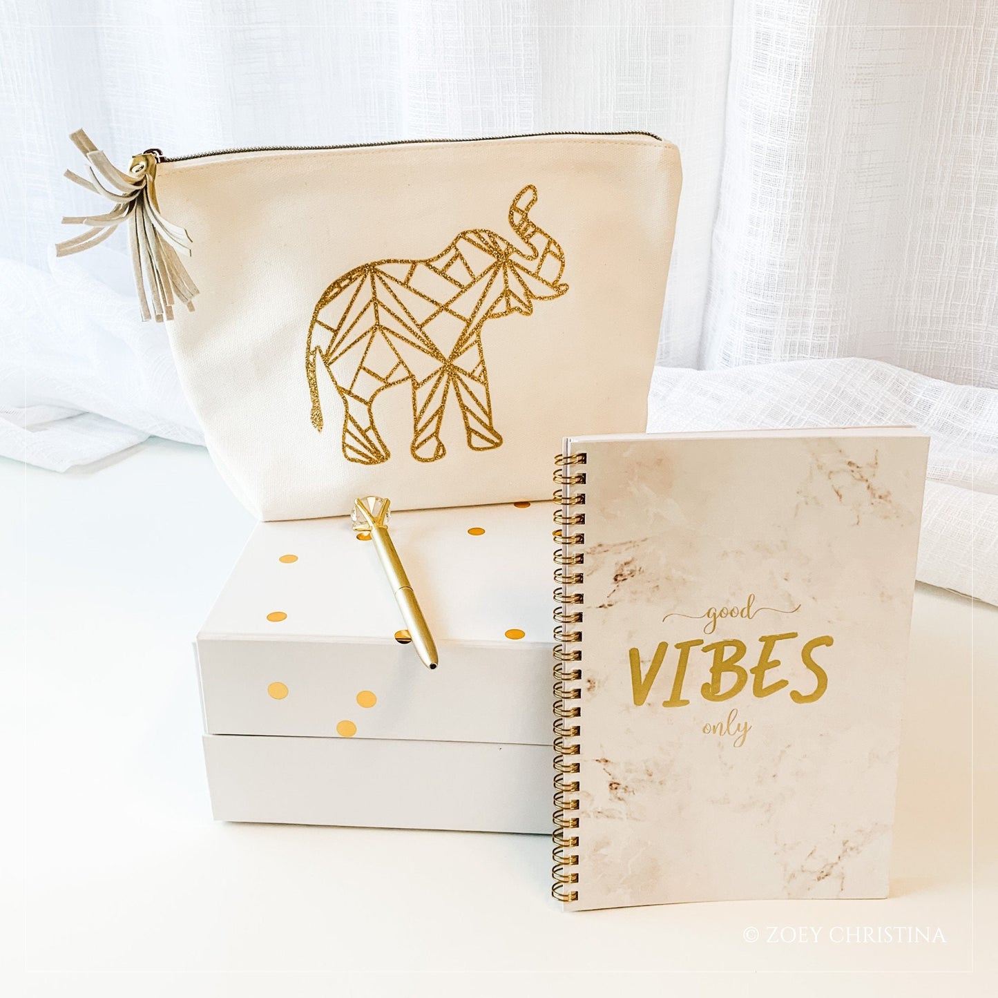 Empty gift boxes for women with lid, Gold Gift box for bridesmaid, Large gift box with magnetic lid, College student gift box ready to fill