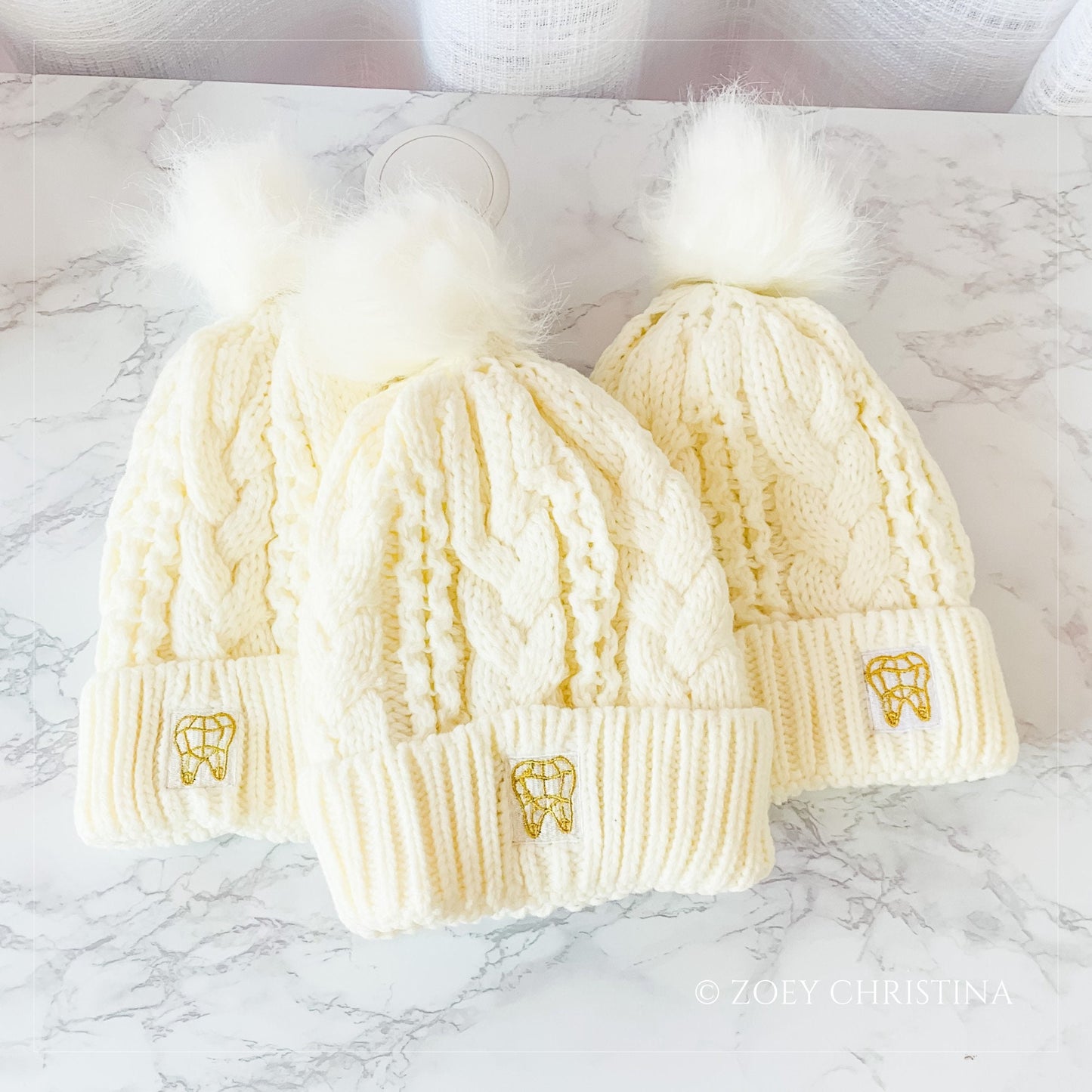 Dental Beanie – Plush Lined Winter Hat with Embroidered Tooth (Off-White)