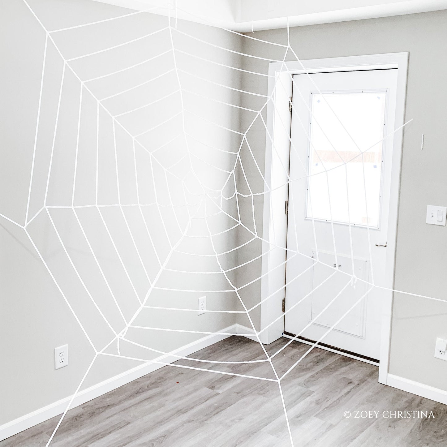 🕸️ Giant Decorative Spider Web – 9 ft or 12 ft Size Options