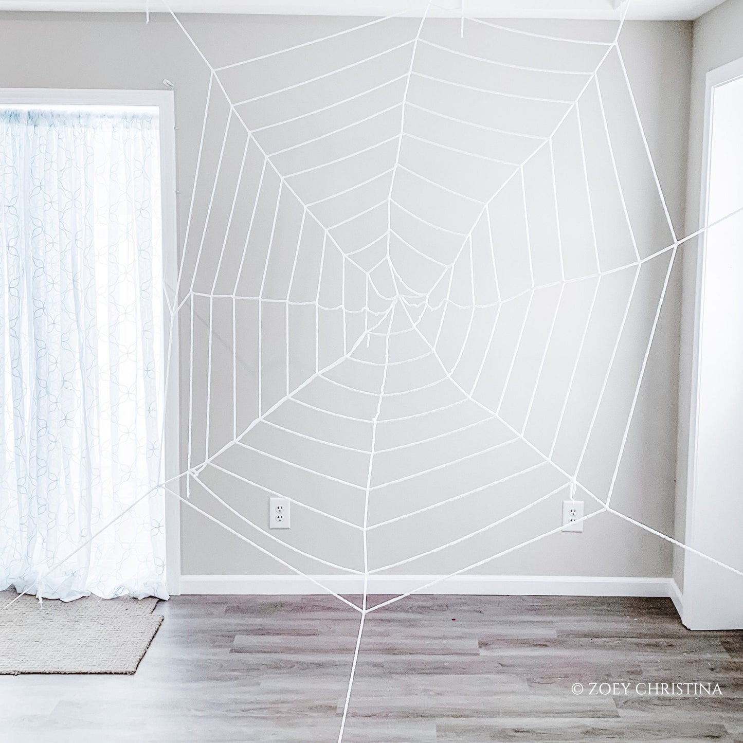 🕸️ Giant Decorative Spider Web – 9 ft or 12 ft Size Options