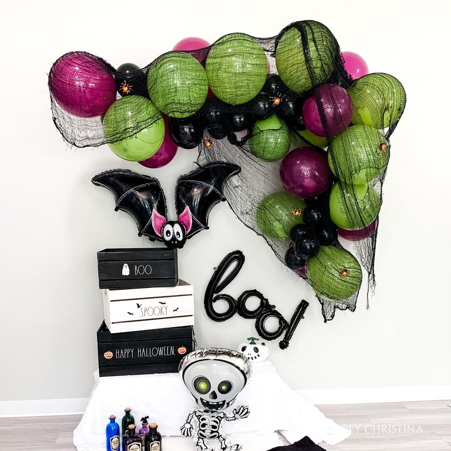 Haunted House Balloon Garland – Gothic & Eerie Halloween Party Supplies