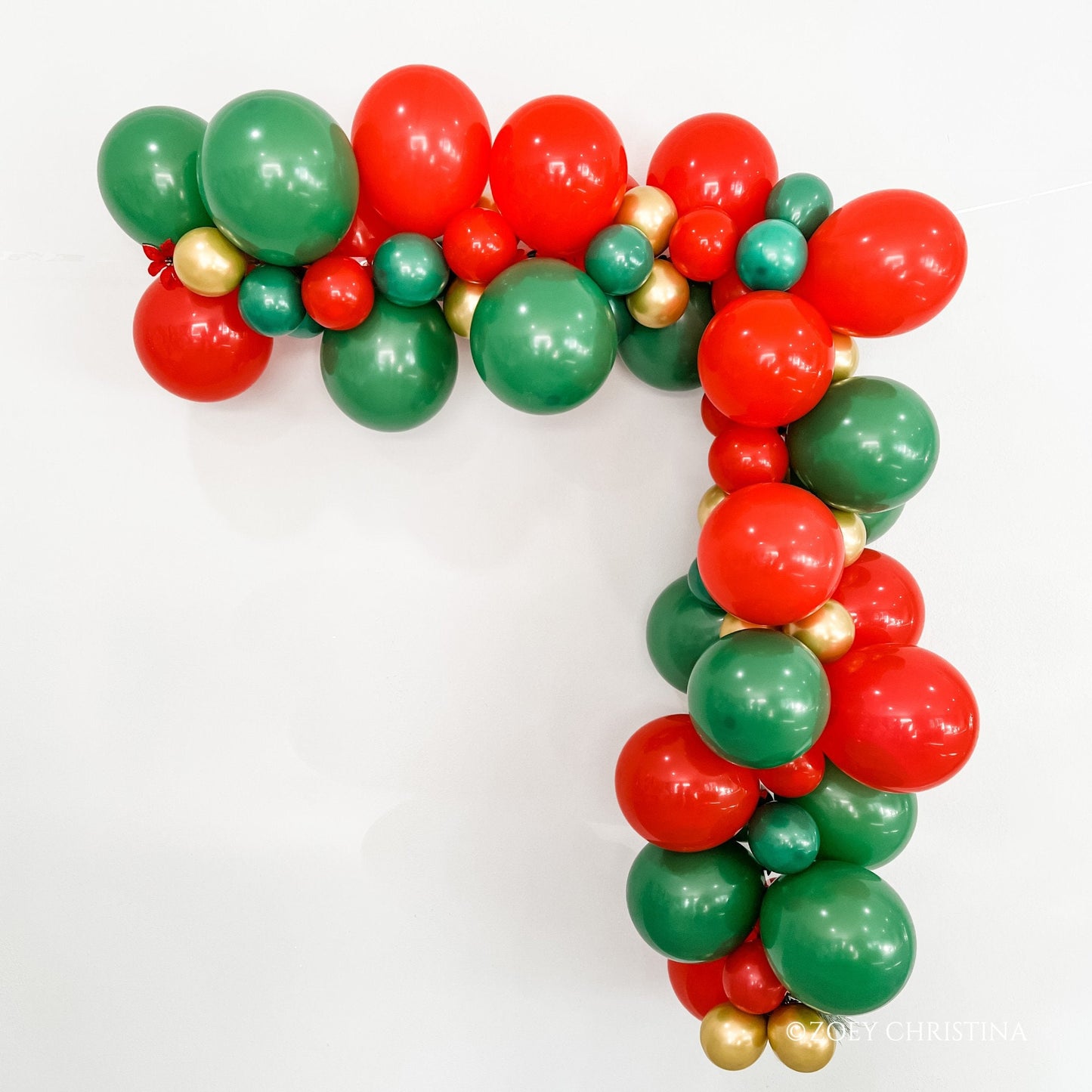 Christmas Balloon Garland – Santa-Themed & Holiday Party Supplies