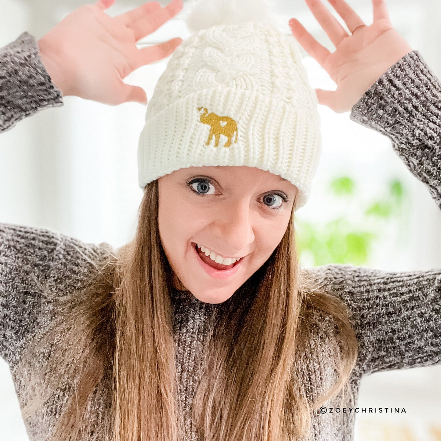 Embroidered Elephant Winter Hat – Cozy Beanie for Wildlife Enthusiasts & Elephant Fans