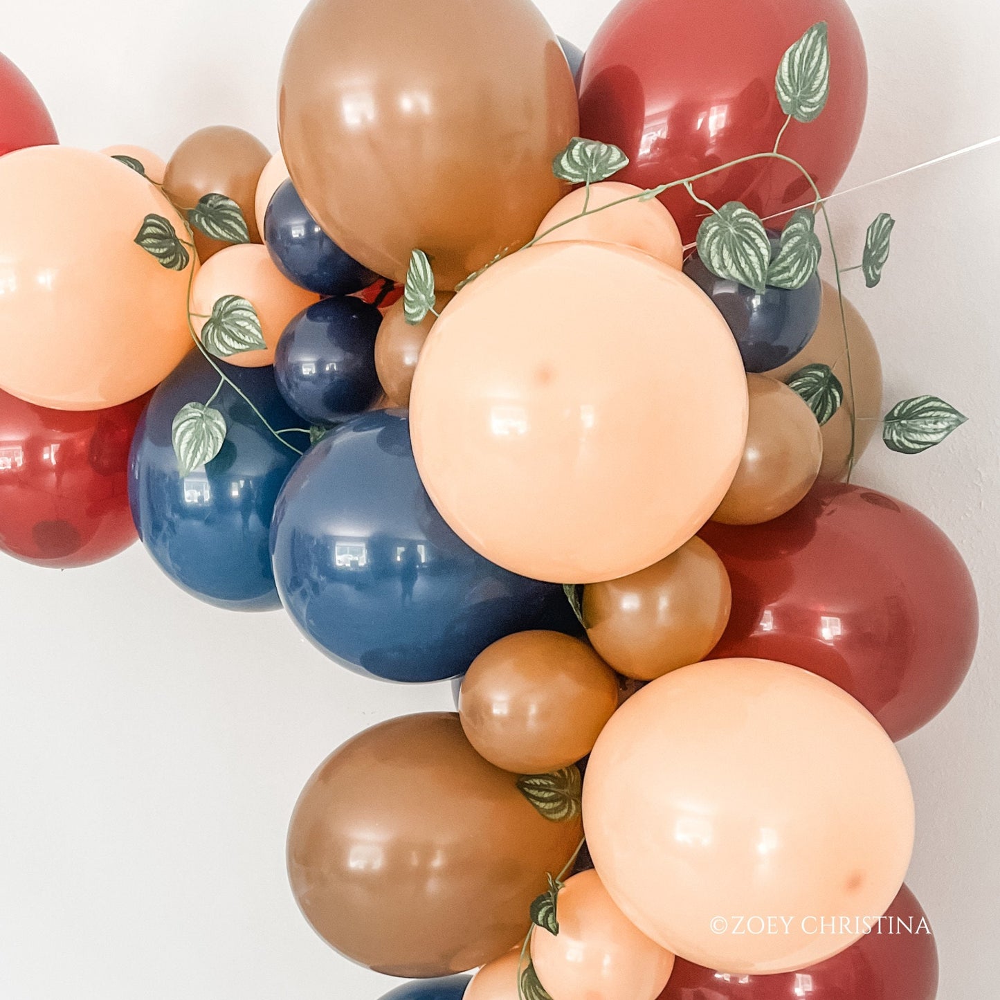 Equestrian Balloon Garland – Rustic Derby & Western-Themed Balloon Arch