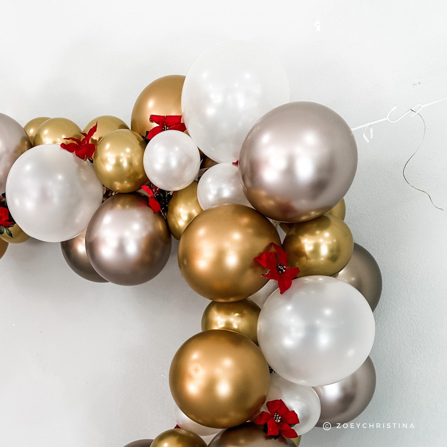 Luxury Holiday Balloon Garland – Champagne Gold & Winter Wedding Decor