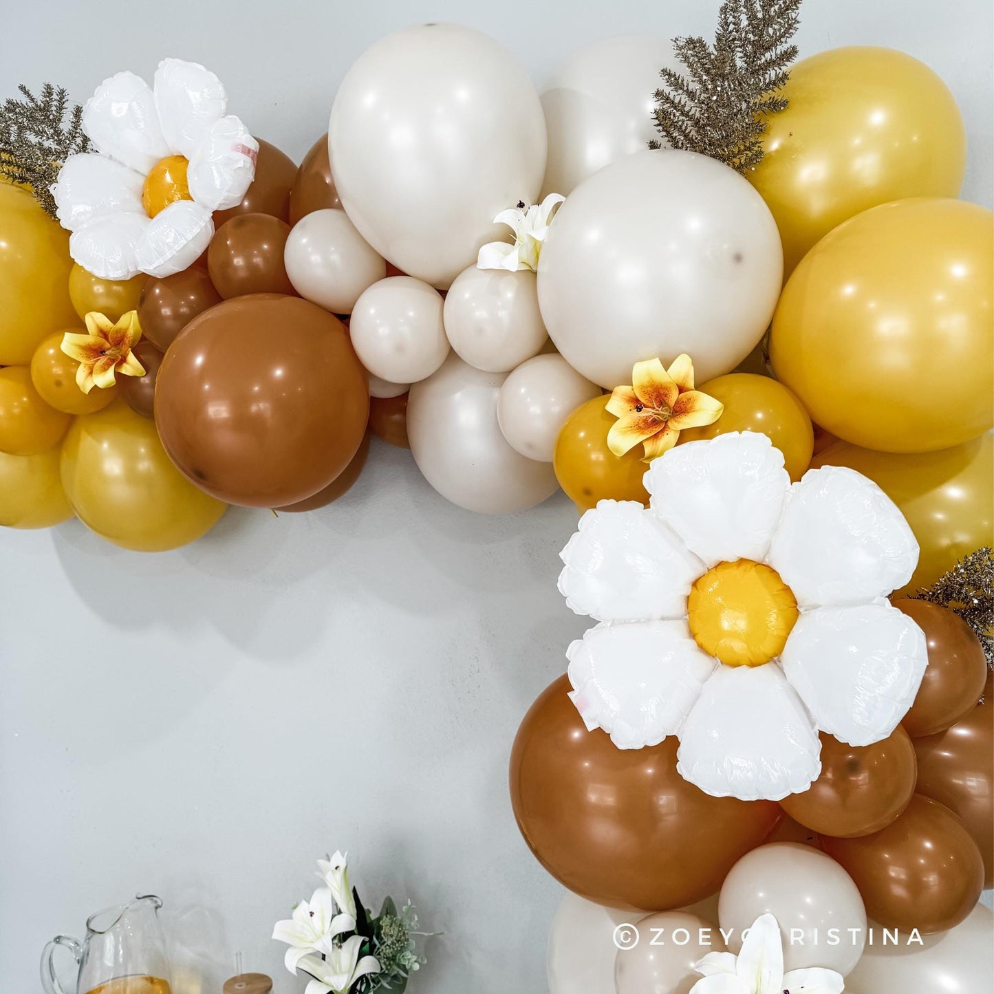 Honeycomb Delight Balloon Garland Kit – Deep Yellow, Brown & Sand Bee Party Decor