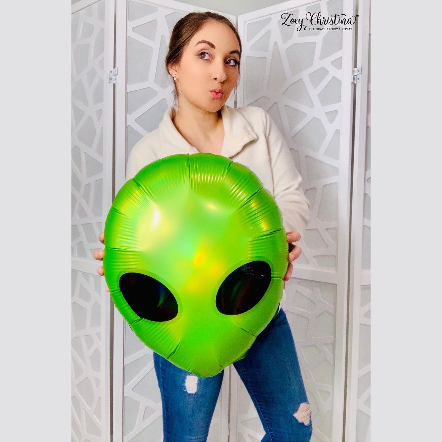Extraterrestrial Alien Balloon – Sci-Fi, Glow Party & Halloween Decor