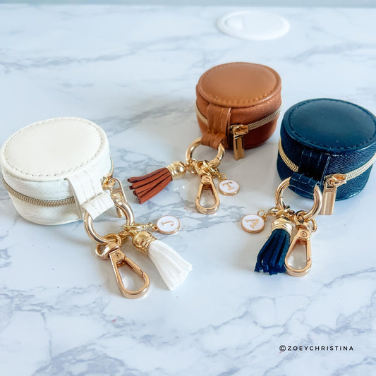 Mini Jewelry Box Keychain for Nurses – Scrub Life Ring Holder, Pocket-Sized Earring Case, Small Gum or Pill Box, Medical Shift Essential