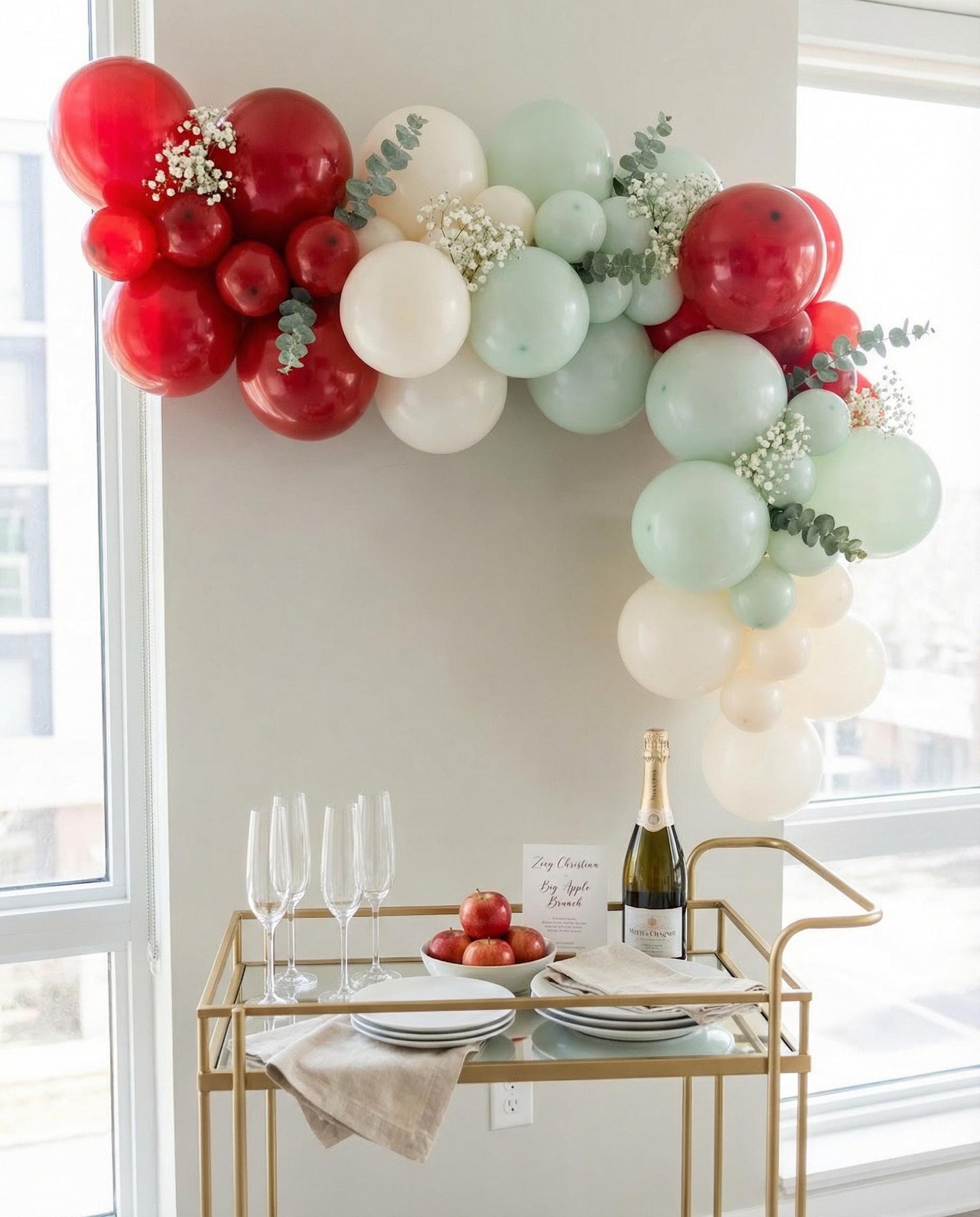 Big Apple Balloon Garland Kit | NYC Party, Apple Theme & Fall Harvest Decor