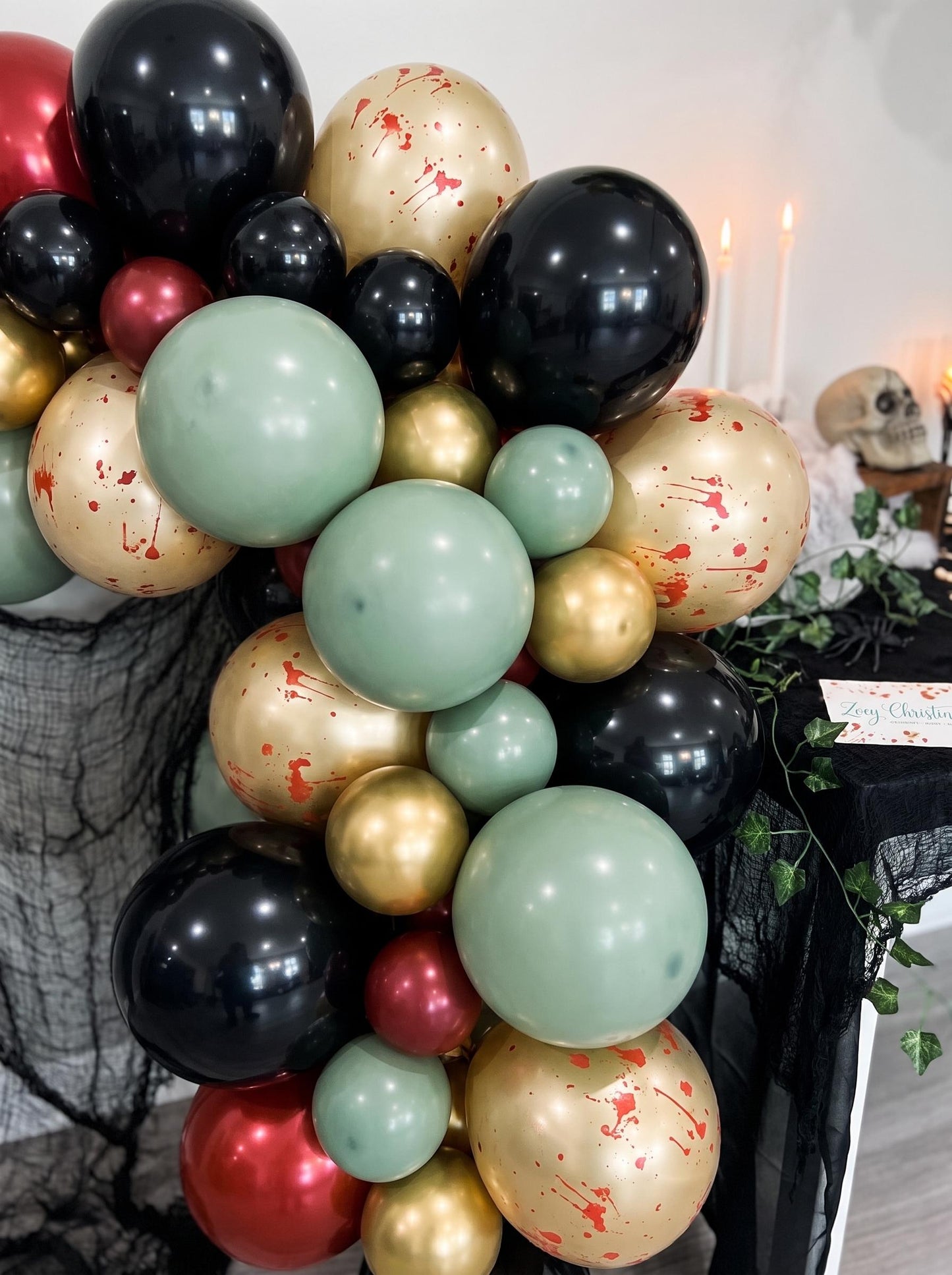 Slasher Halloween Balloon Garland Kit: Murder Mystery Halloween Decorations