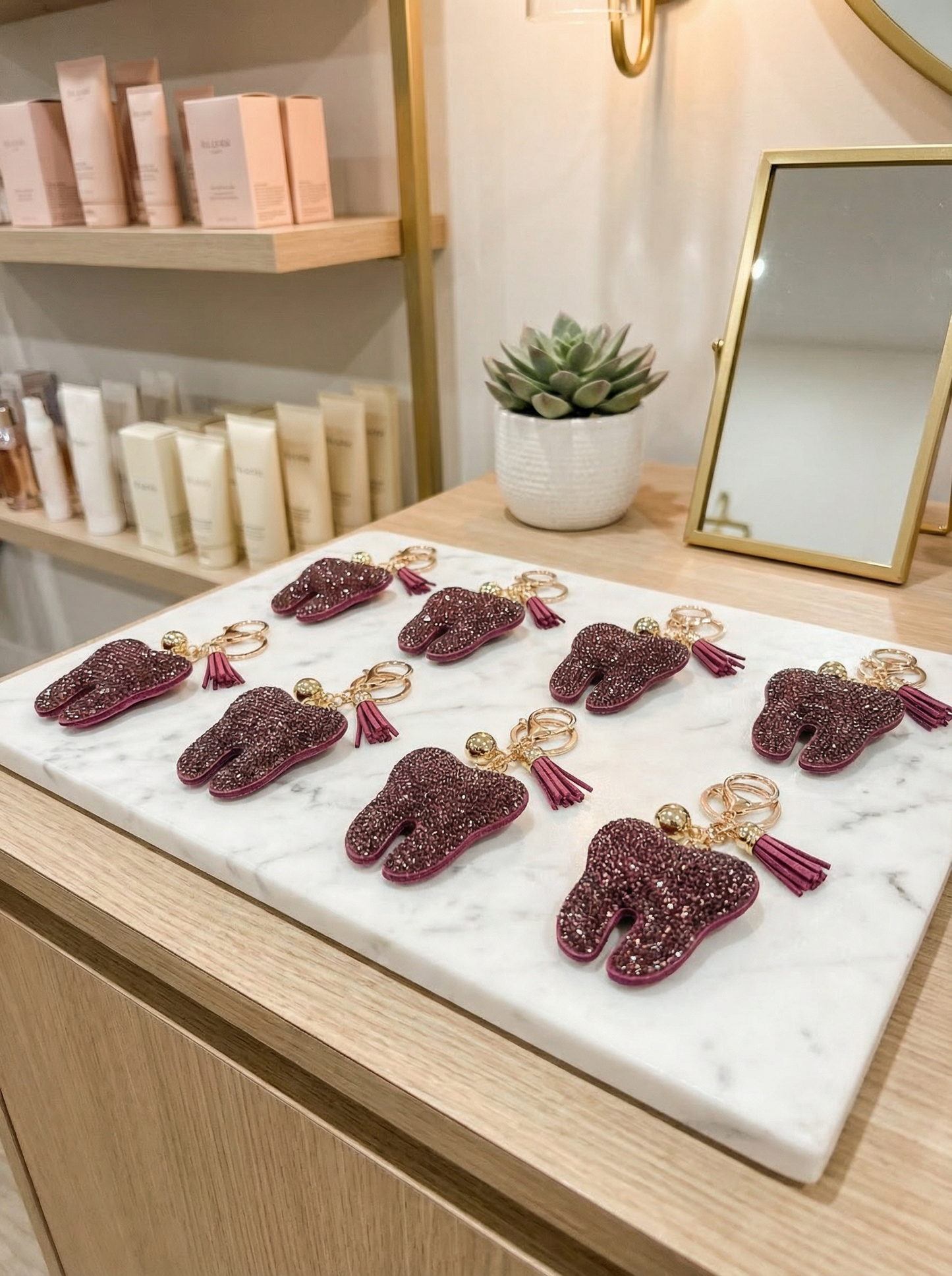 Sparkly Tooth Keychain – Dental-Inspired Sequin Charm for Dental Assistants, Hygienists & Tooth Lovers