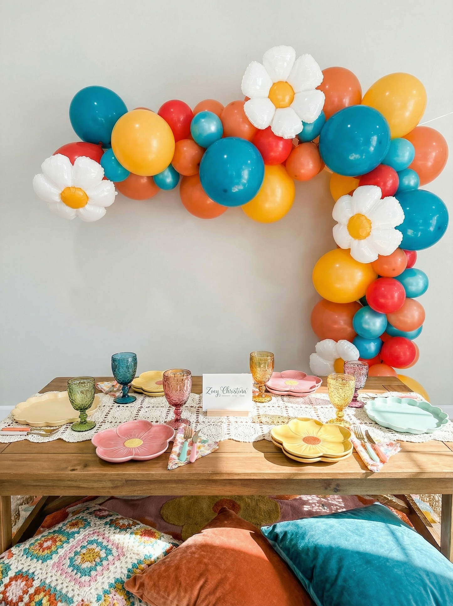 Vintage Groovy Balloon Arch – Dark Retro Colors with Foil Daisy Balloons